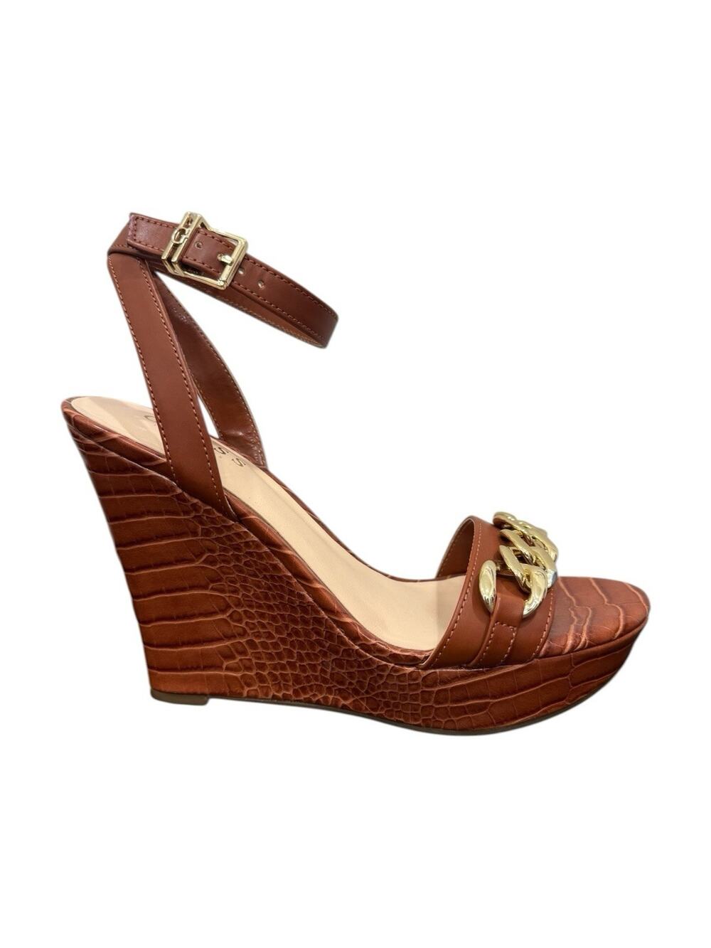 Guess Tales Platform Wedge Sandals Brown Chain Detail Size 8.5 Heels Faux Croc